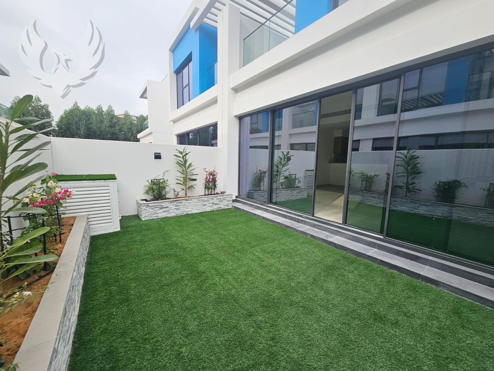 New Build | 4-Bed Townhouse | Landscaped Garden