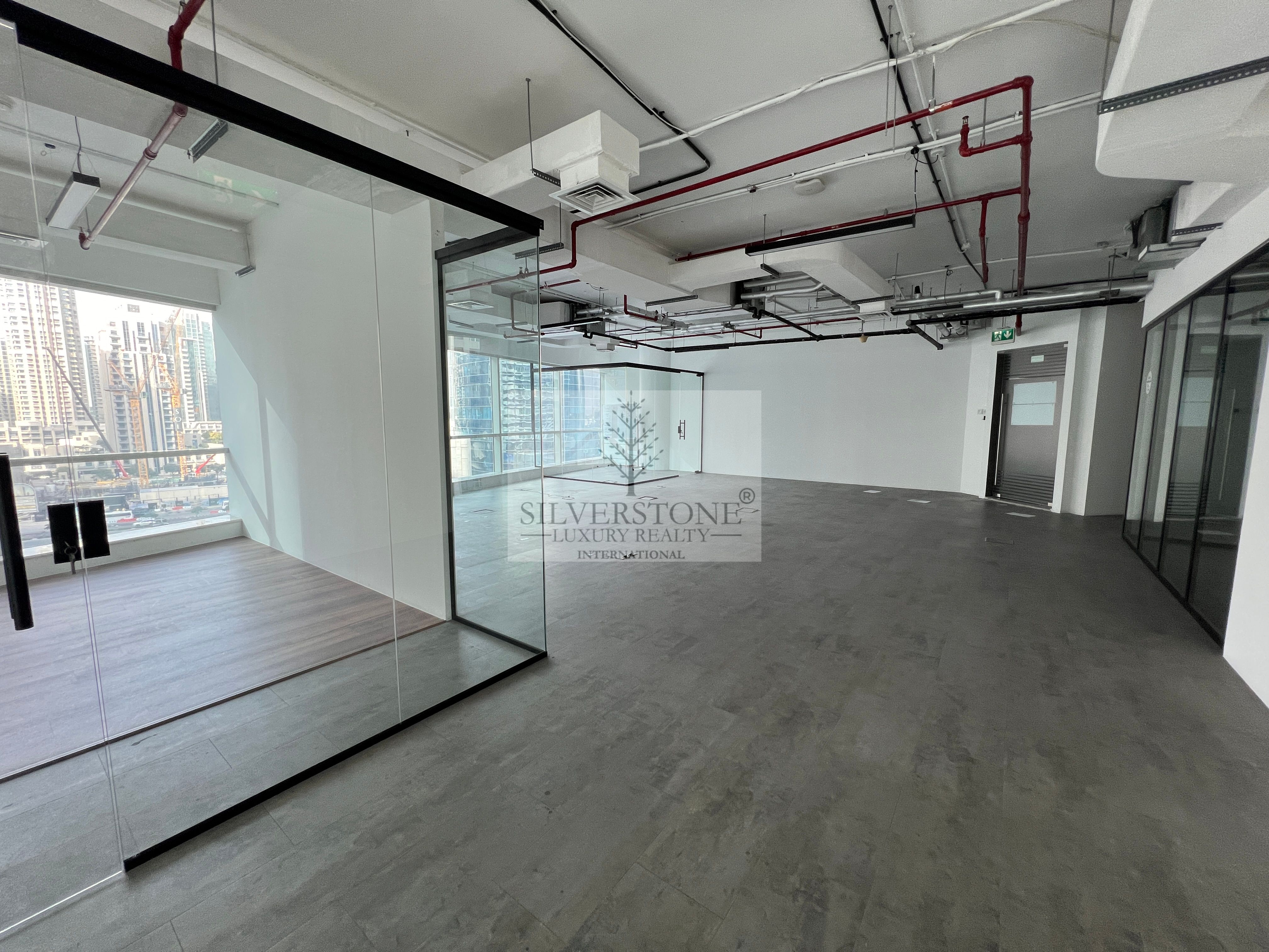 Big Space | Natural Light | Fitted