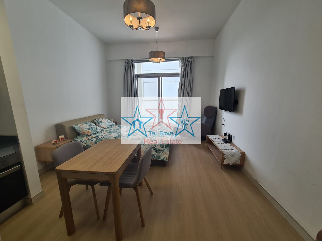 Near Metro || Studio Furnished || Upgrade 60k Chiller Free