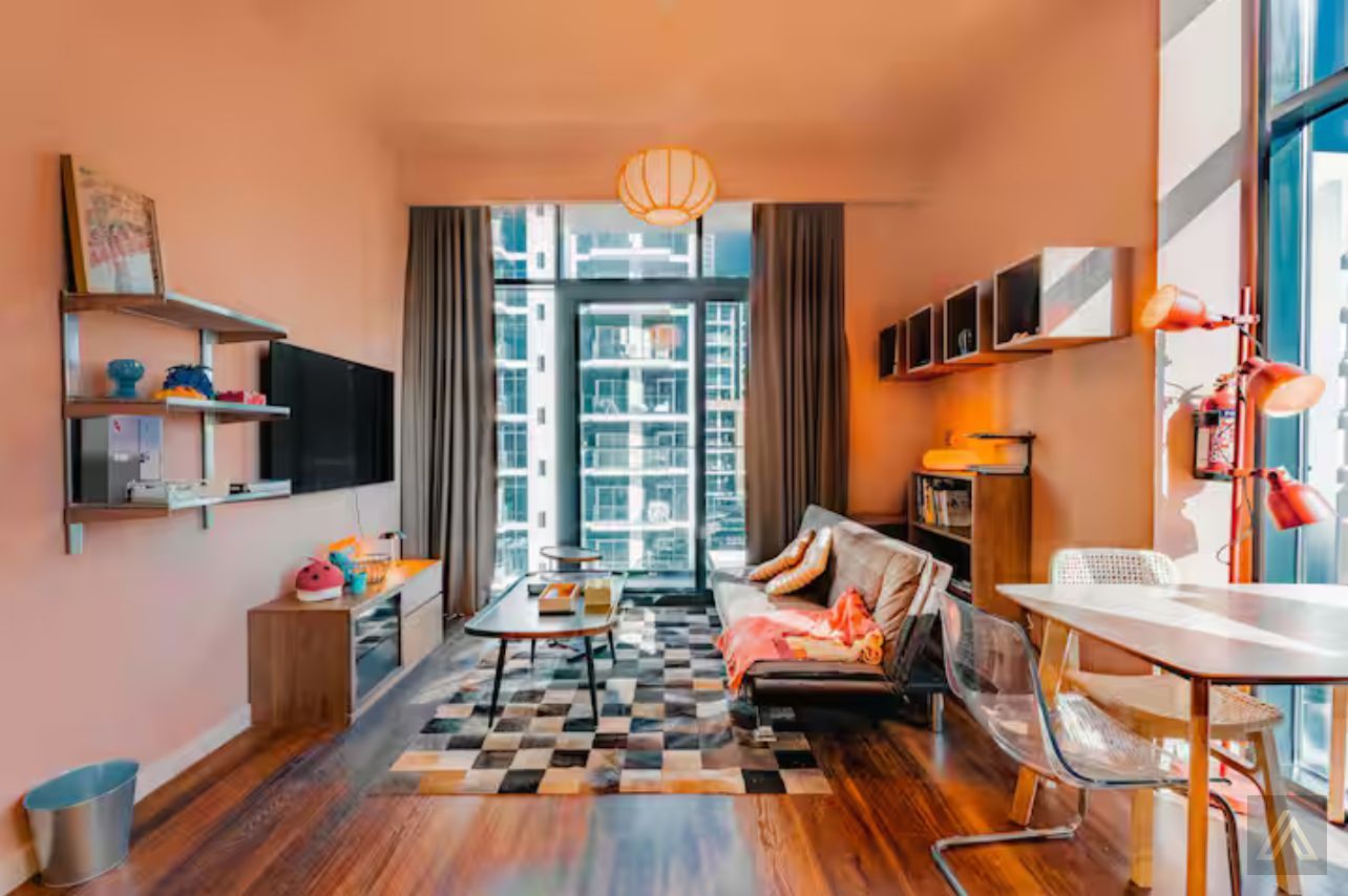 Modern Elegant Apartment | Full Amenities | Pool Facing