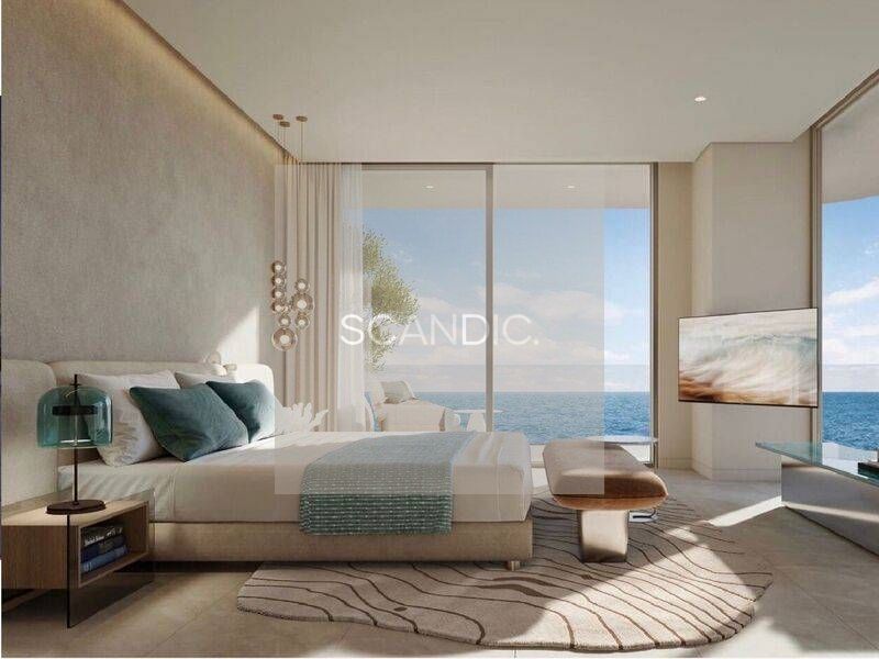Luxurious 1 BR | Prime Location | Waterfront
