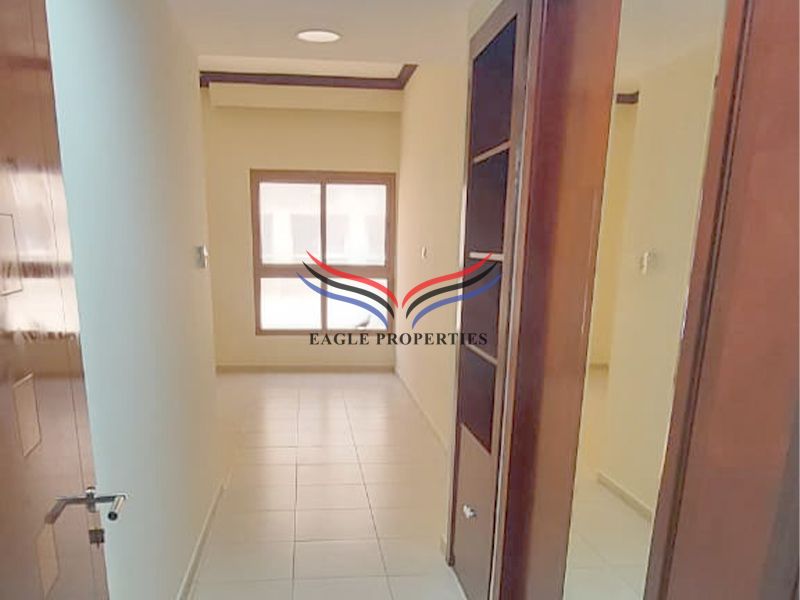 Elegant 2 BHK | Chiller Free | Parking Free