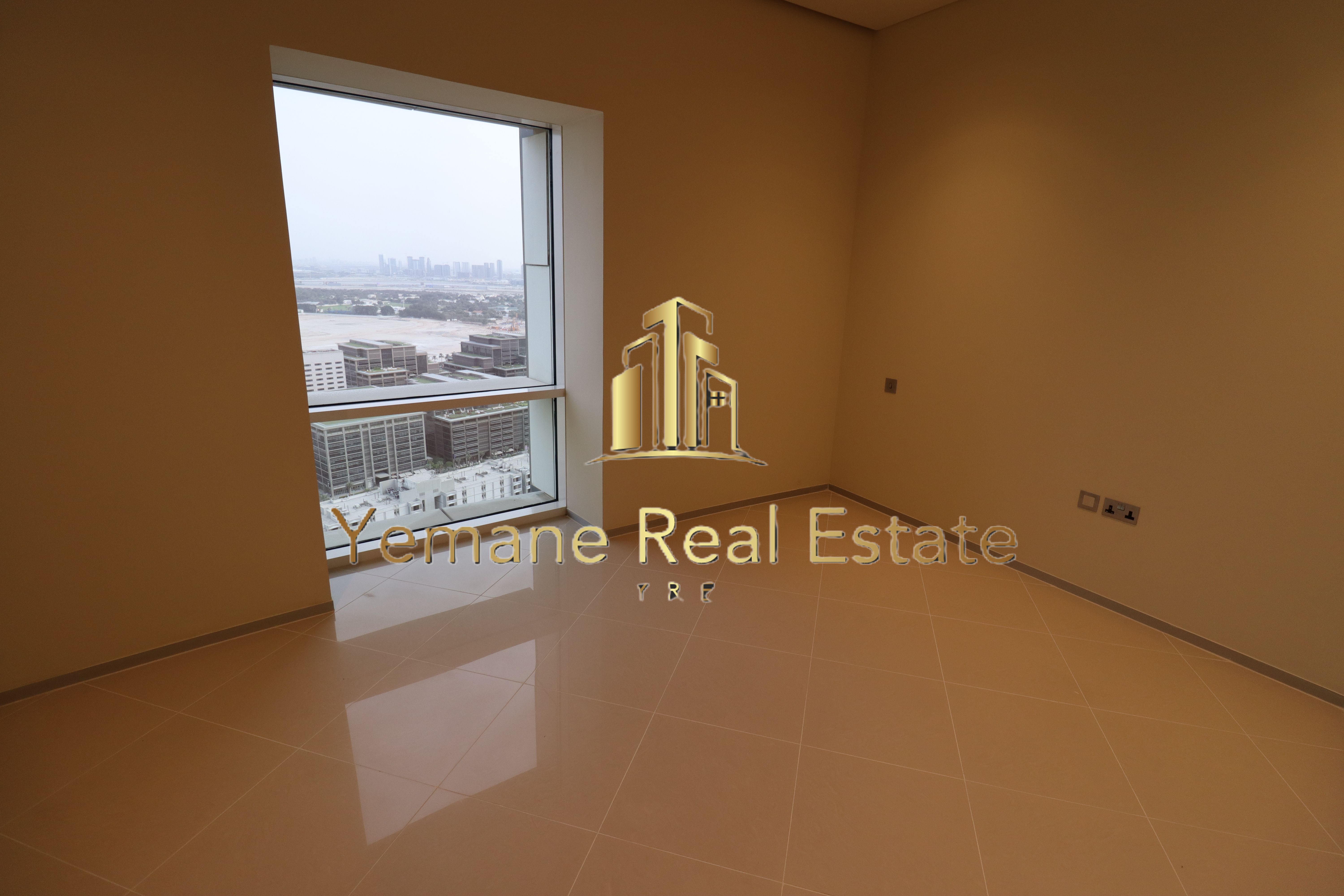 Unfurnished / Duplex / Prime Location / Sea View / Near Metro