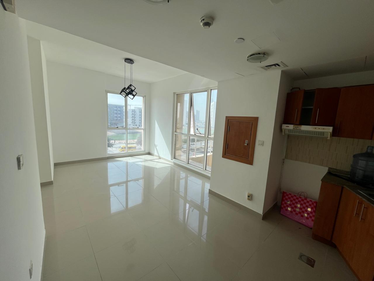 IMPZ GRAB THE DEAL SALE 1 BHK LAKE SIDE TOWER C
