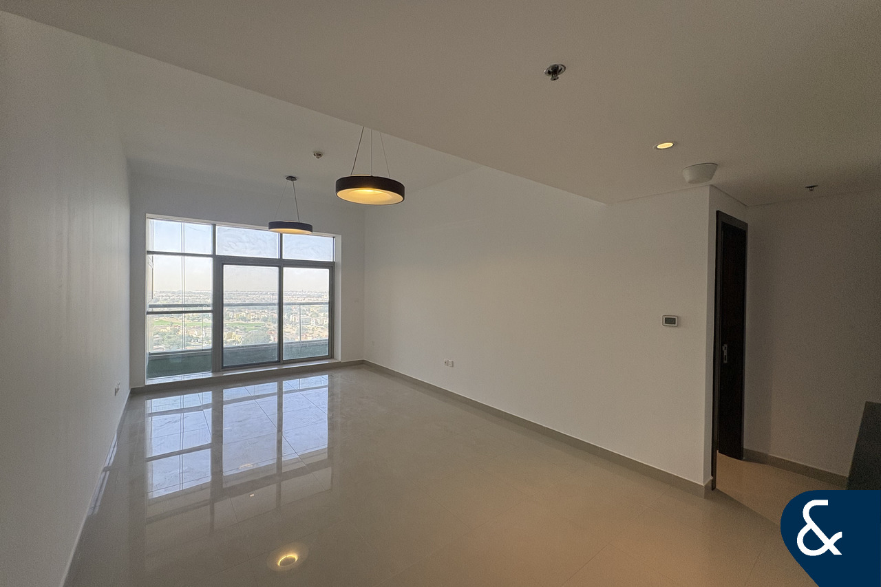 Spacious 2 Bed | Golf View | Chiller Free