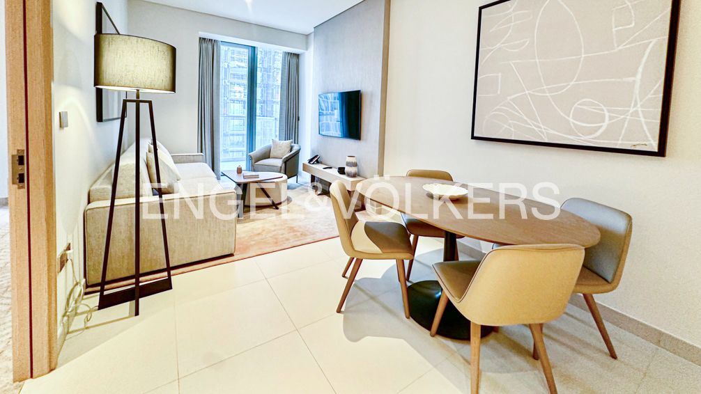 Mid Floor | Modern and Spacious | Fully Furnished