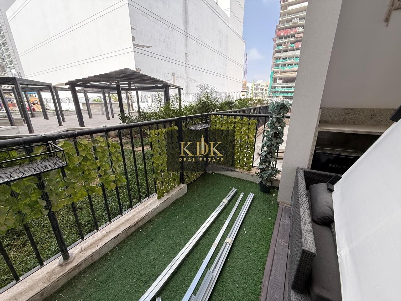 FULLY FURNISHED | 1 BHK | READY TO MOVE