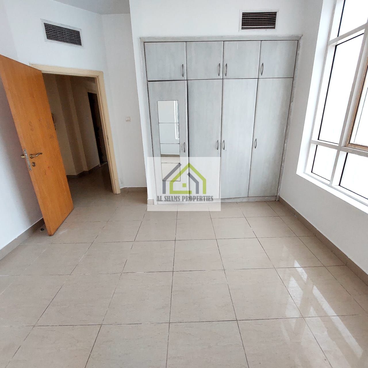 GET SPACIOUS 2BHK WITH BALCONY AND WARDROBE AT SHARJAH DUBAI BORDER