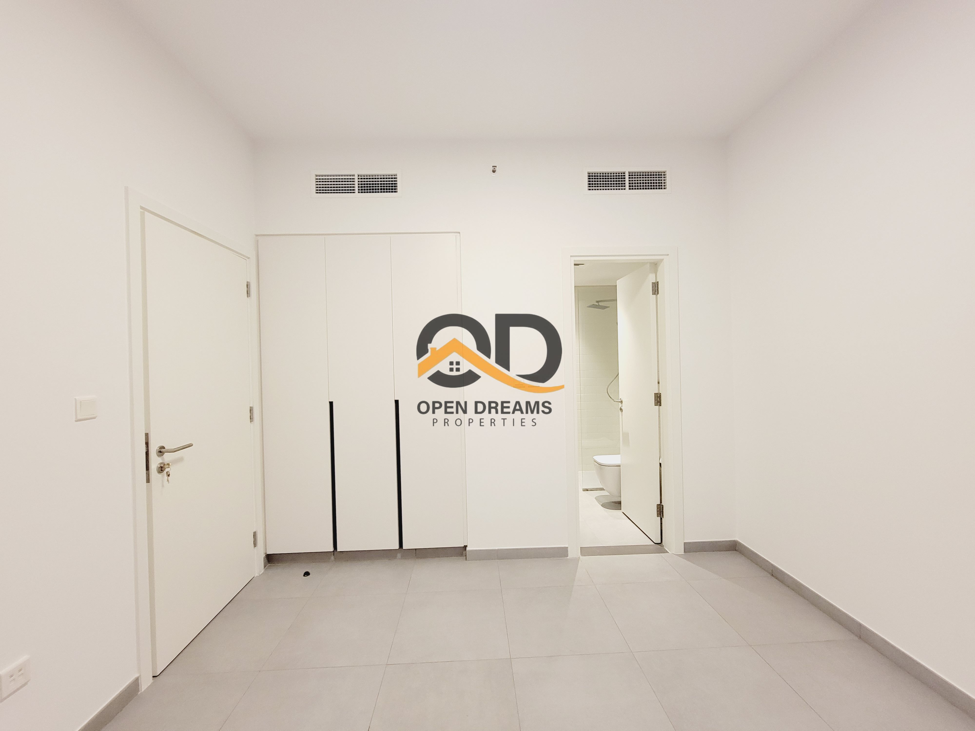 HOT OFFER | Luxurious 1 bedroom | Cheap Price |