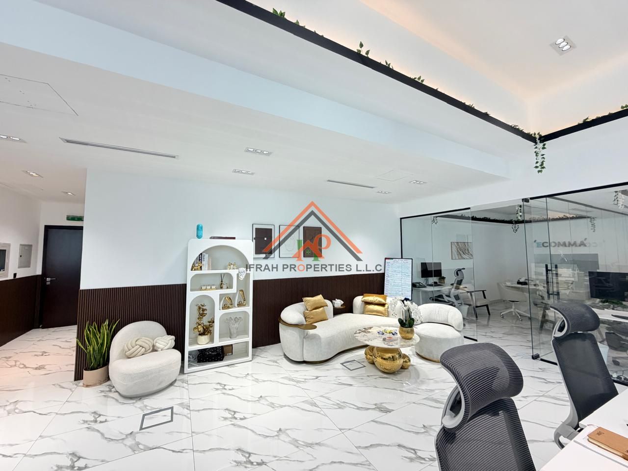 GLASS PARTITIONS | VACANT UNIT | CANAL VIEW