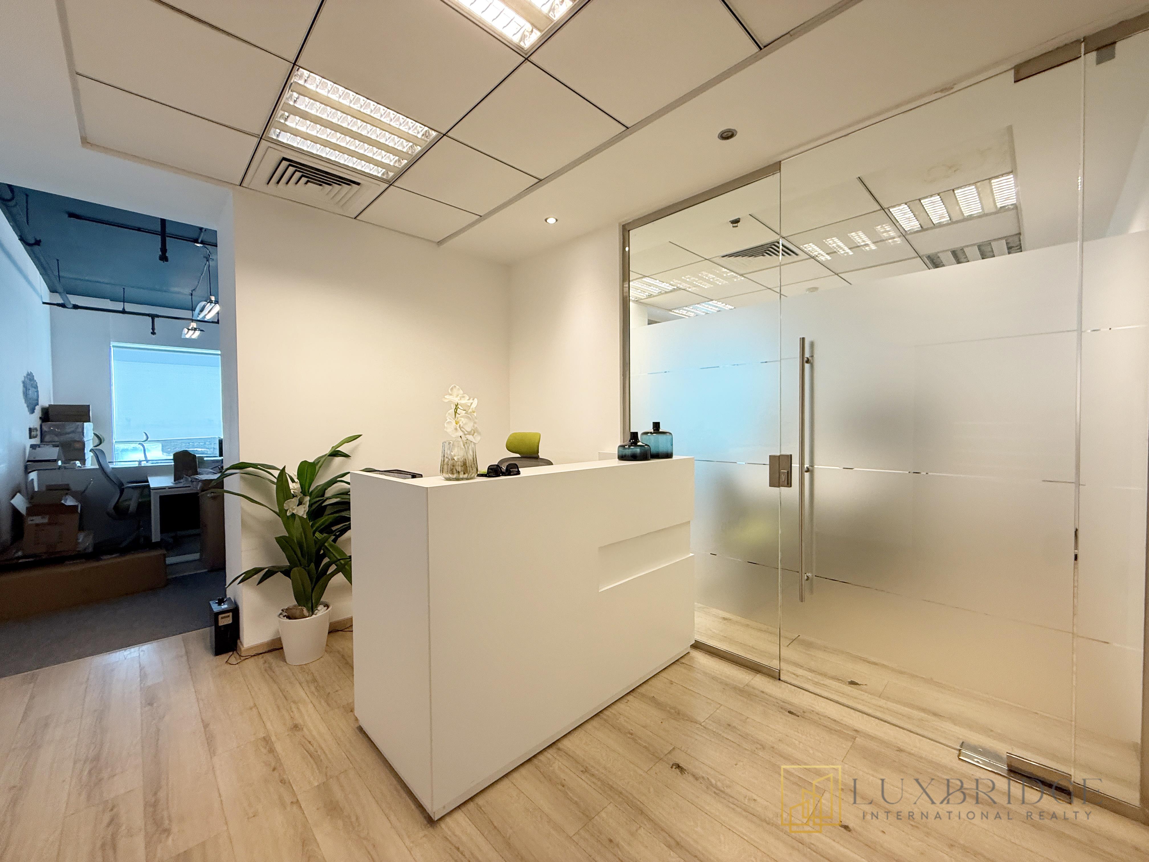 Premium Layout | Prime Location | Vacant 25th Jan