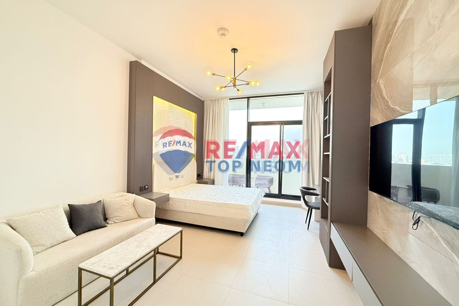 FULLY FURNISHED | VACANT | PRIME LOCATION