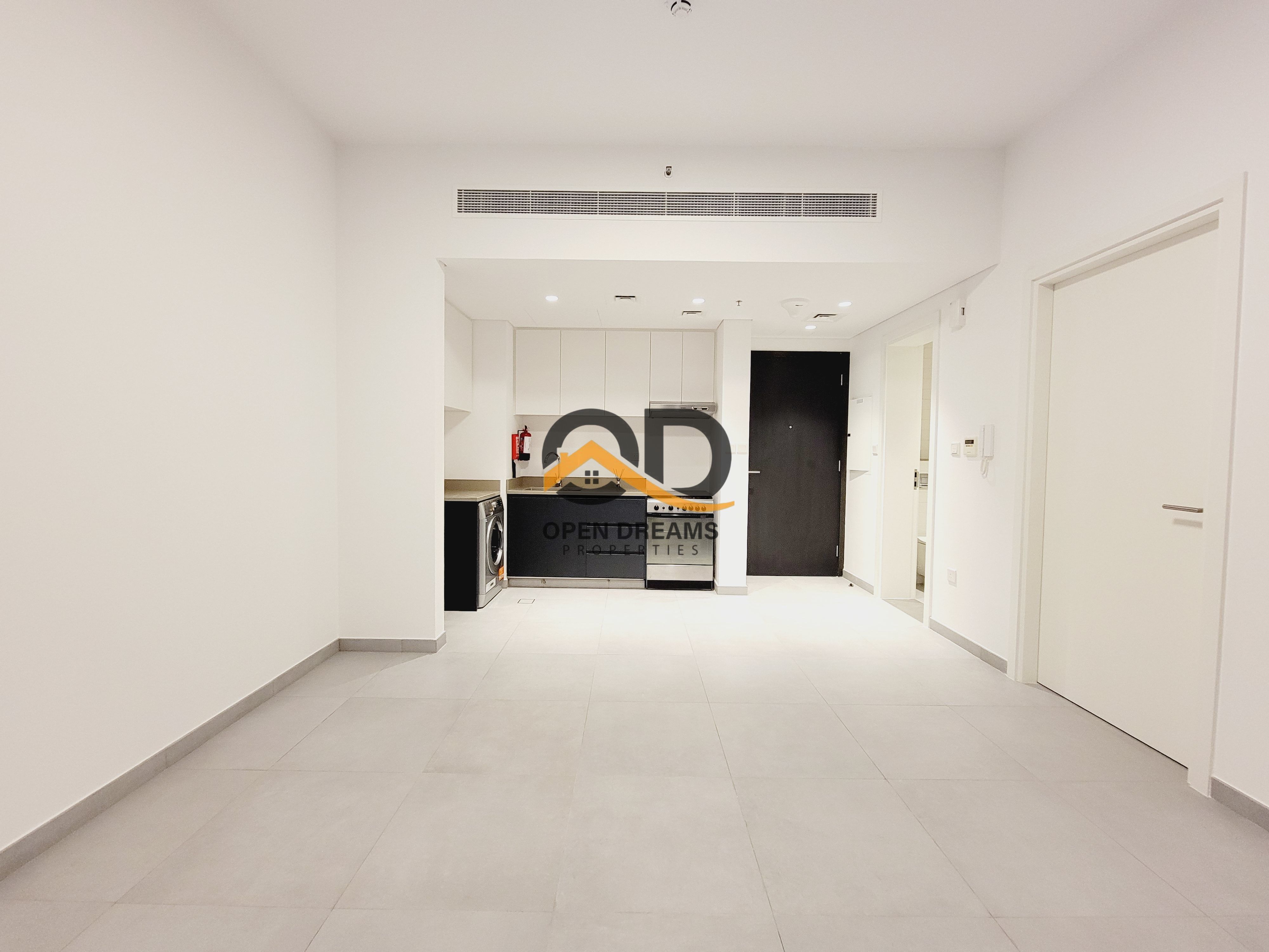 Hot offer Lavish 1-bedroom | Luxurious amenities | Unbelievable cheap Price |