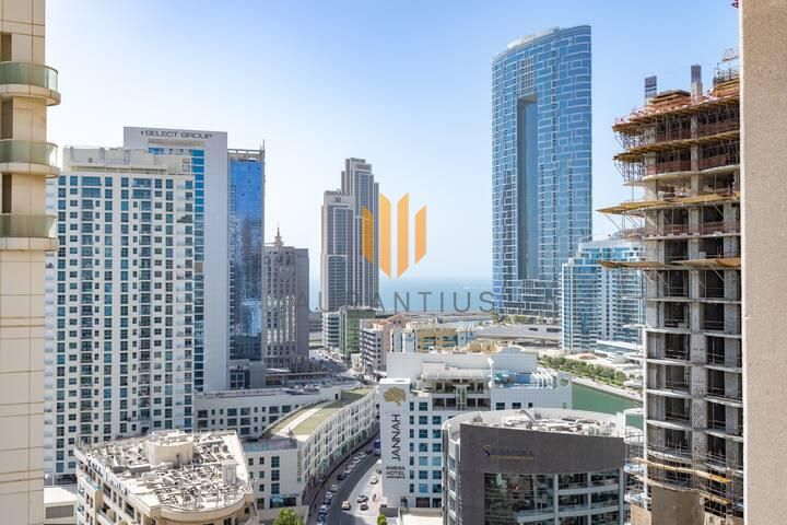Sea View | Fully Upgraded | Near Metro