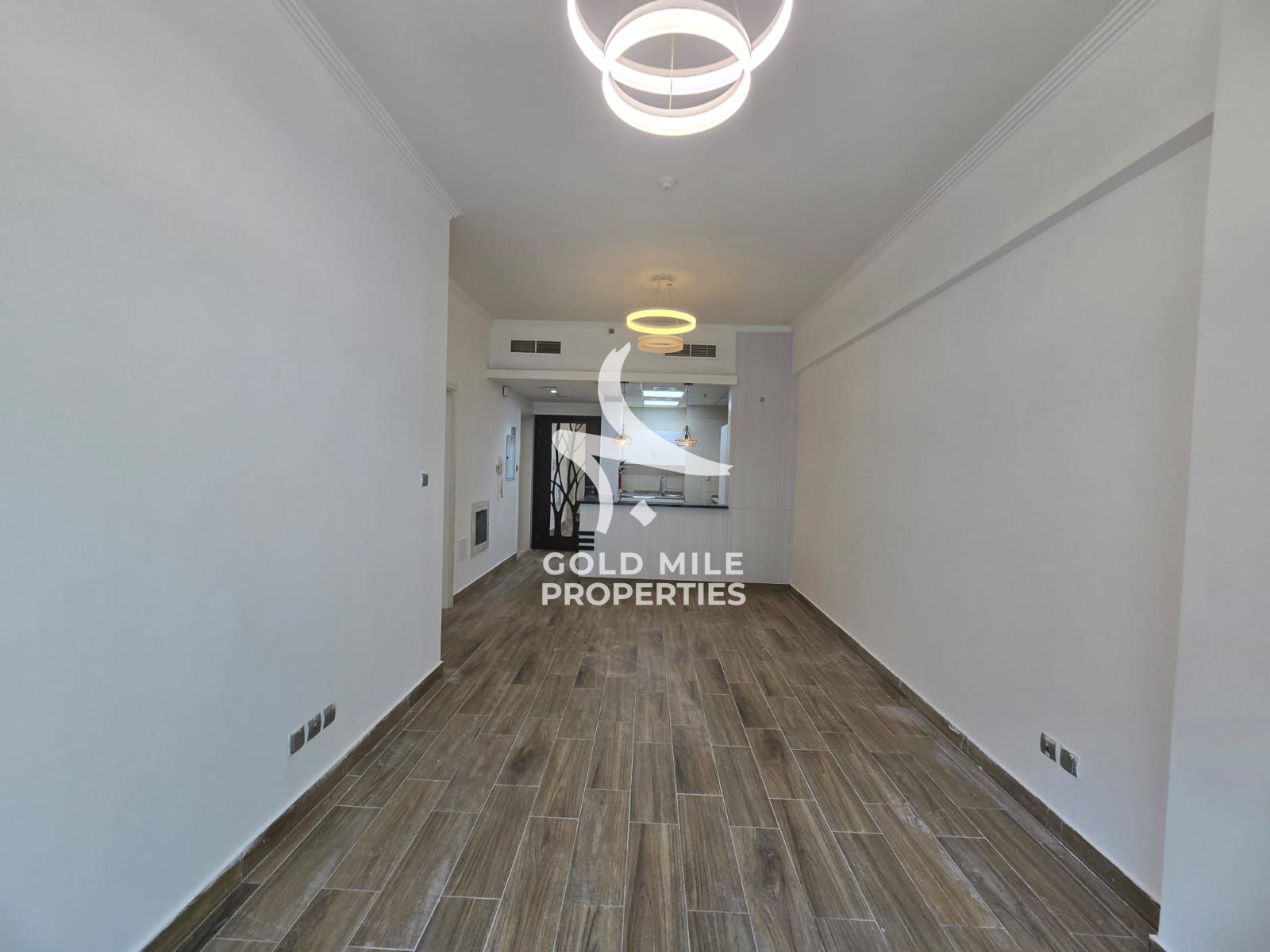 MODERN 1 BHK - SPACIOUS BIG LAYOUT - PRIME LOCATION