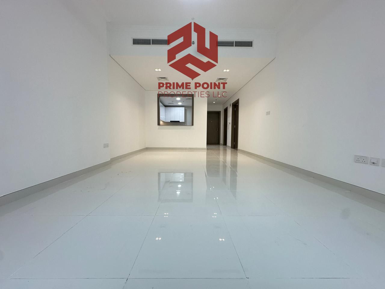 Super Spacious One Bedroom | With Kitchen Appliances