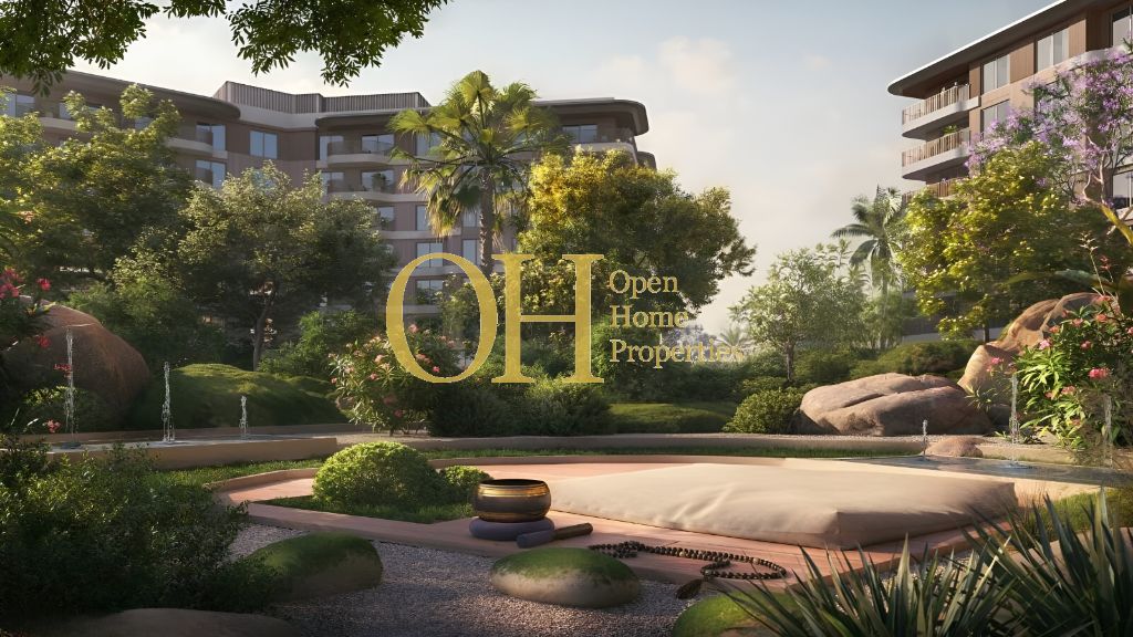 Community View | Waterfront Setting | Top Tier Amenities