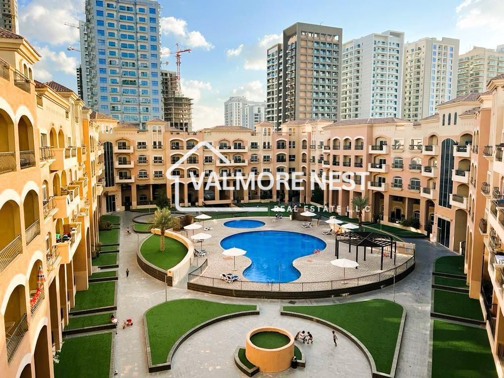 Versatile space I In best price I Pool view