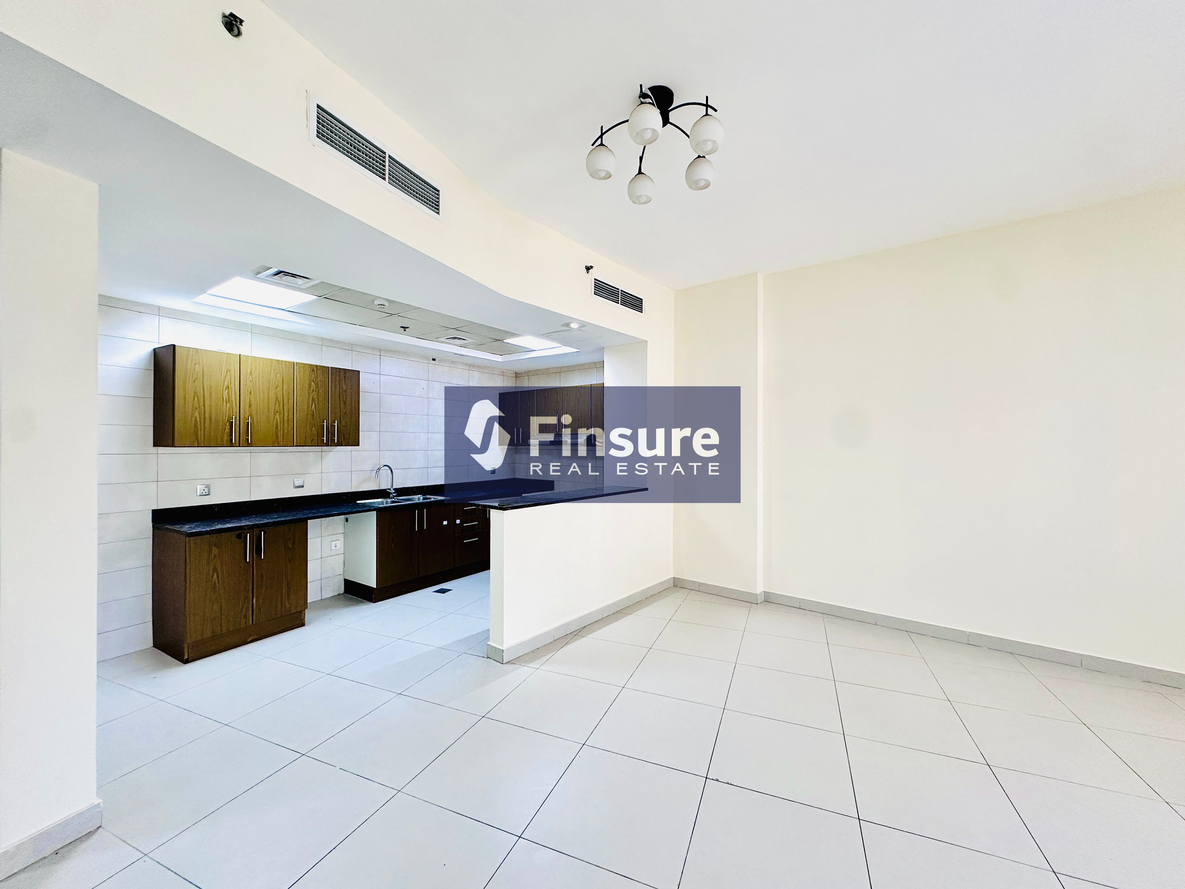 2 Bedroom | Swimming Pool | Free Parking