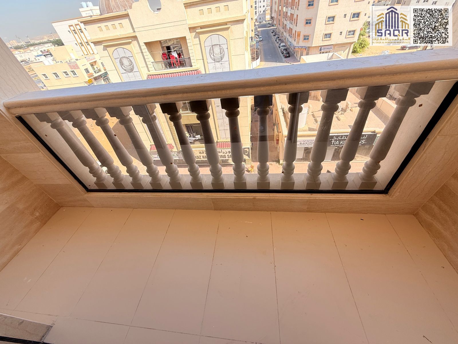 First Tenant Studio with Balcony Central AC and Free Parking Opportunity