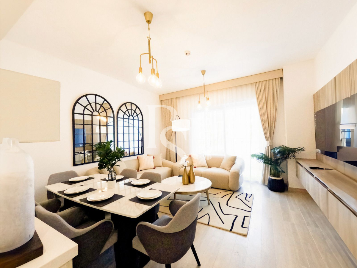 Upgraded Unit | Fully Furnished | Ready to Move