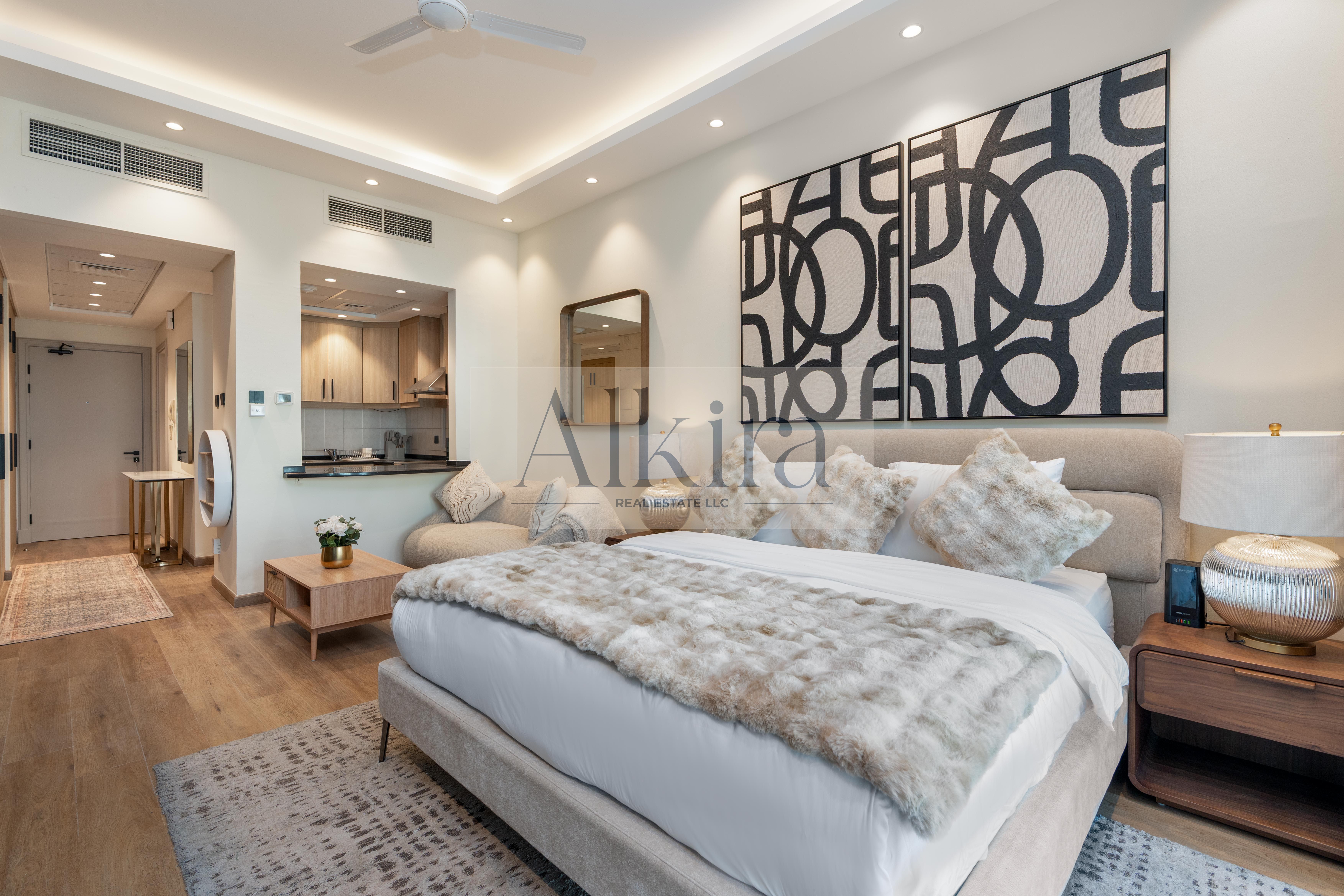 Upgraded | Fully Furnished | Close to Metro