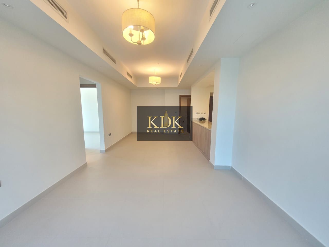 3BHK+Maid/ 2 parking spaces/lower price