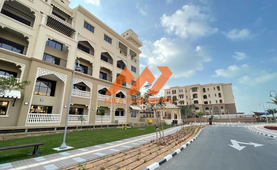 Hot Deal |Ready To Move In | Balcony |Call Now !!
