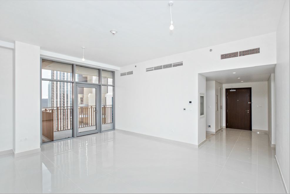 Large Layout | Blvd View | Mid Floor