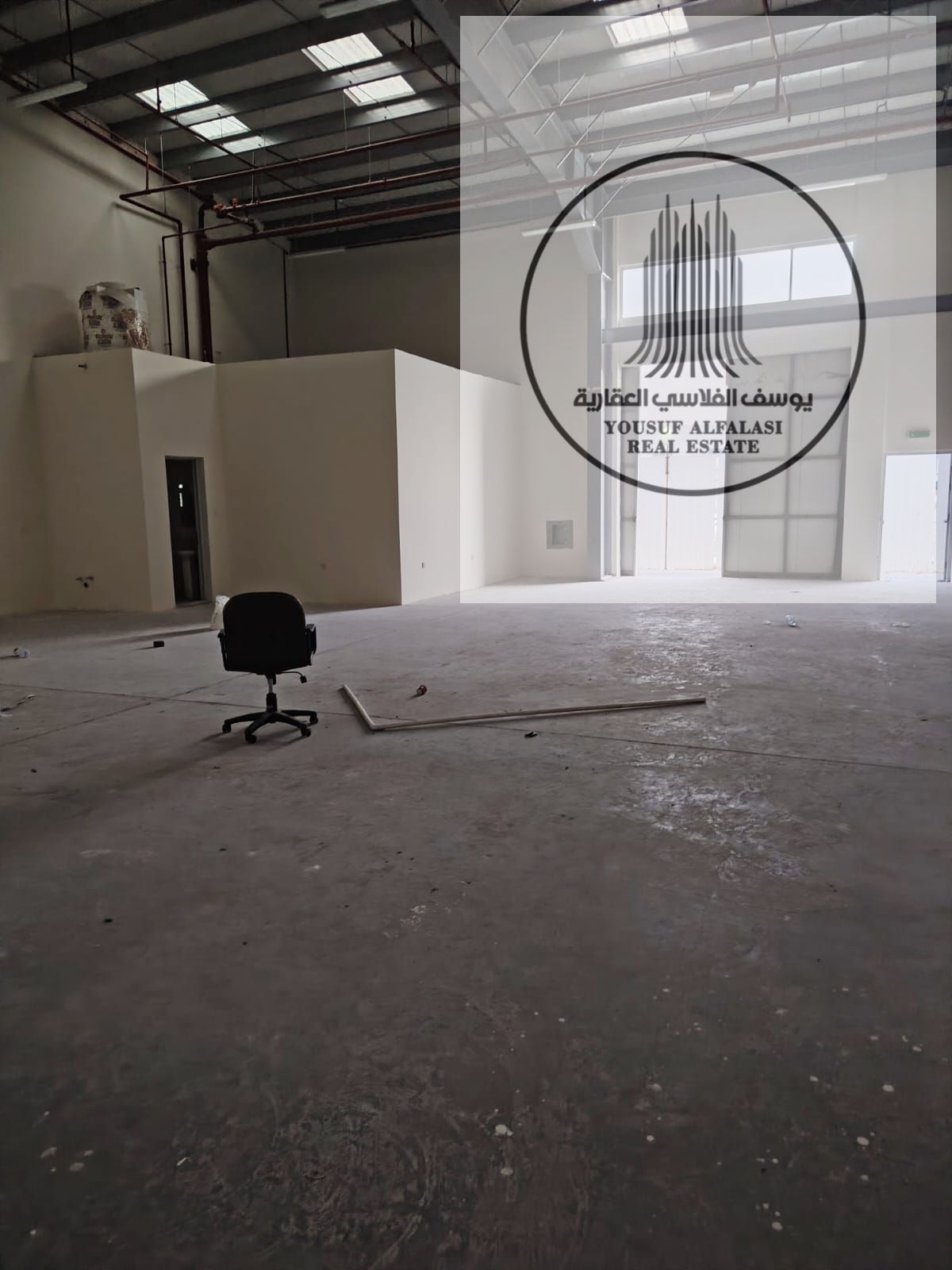 Warehouse rent in Jurf Industrial Area 2 - 2200 SQ FT - 39 KW - Price 140000 AED