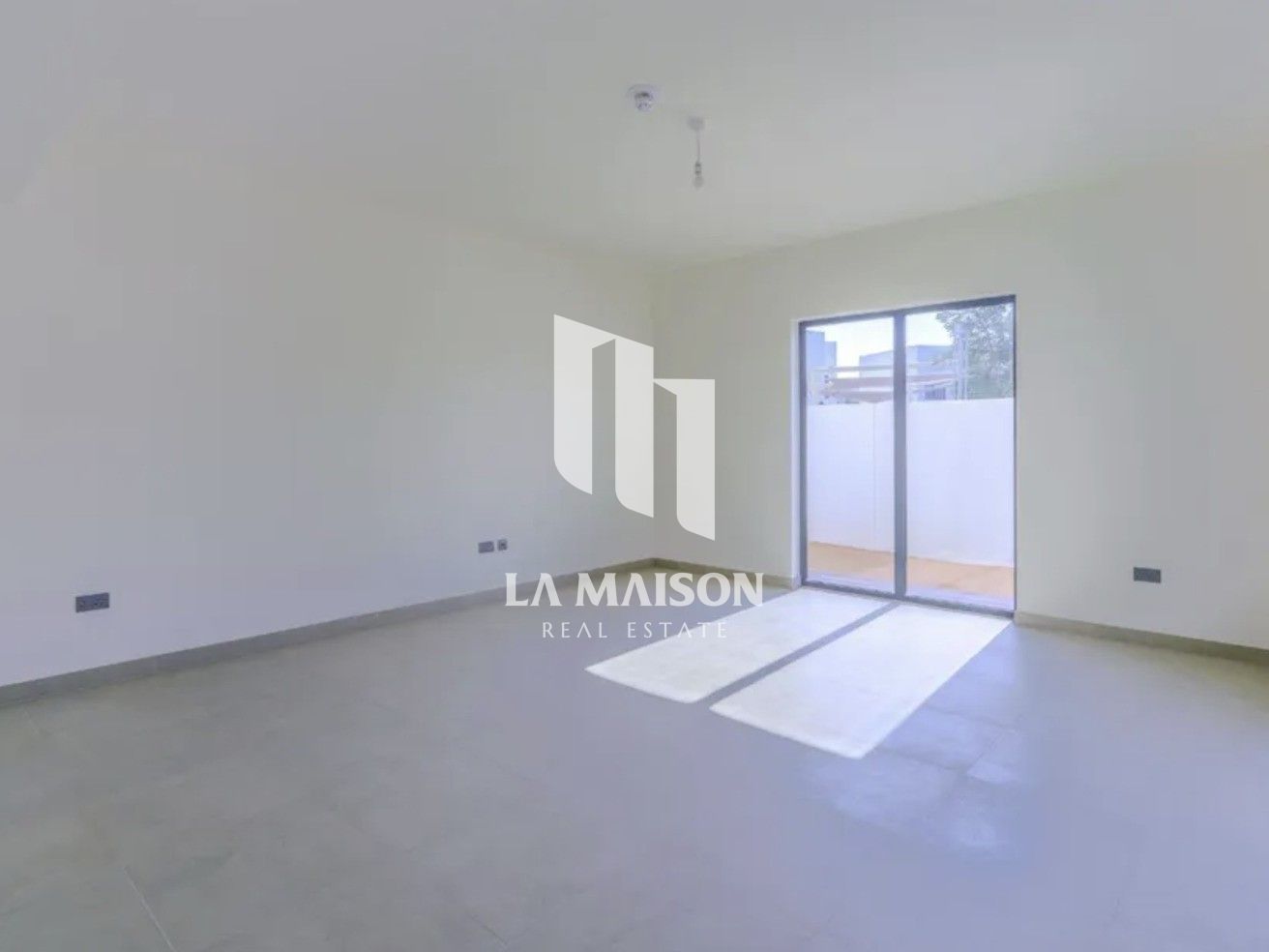 Single Row | Prime Location | Ready to move in