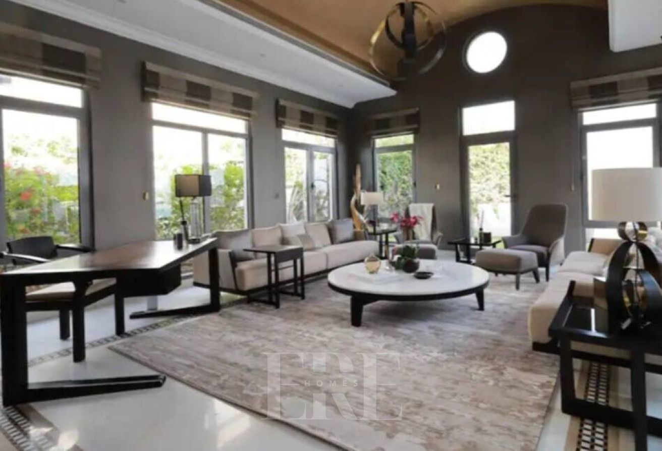 FULL FURNISHED | LUXURIOUS | PRIVATE BEACH