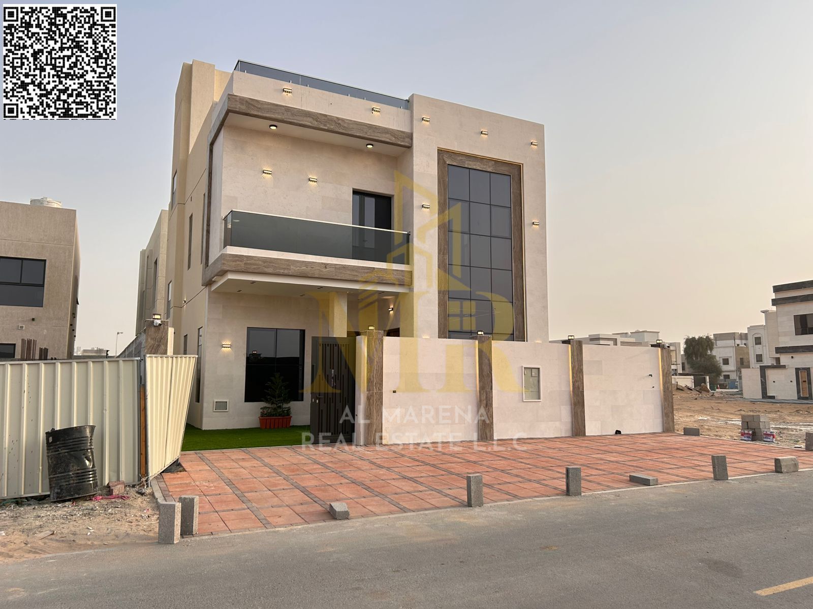 Own your dream villa with all fees included and invest in a luxurious villa in the heart of Al Zahia. Don't miss this opportunity!