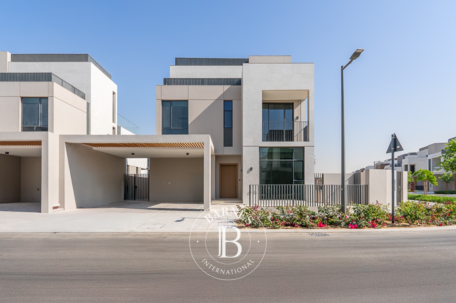 Corner Plot | Park Backing | Brand New