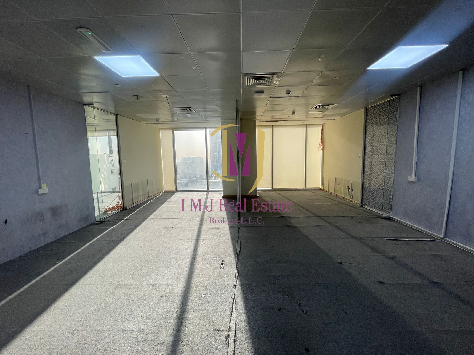 Fitted | Unfurnished | Near Metro | 3 Parking