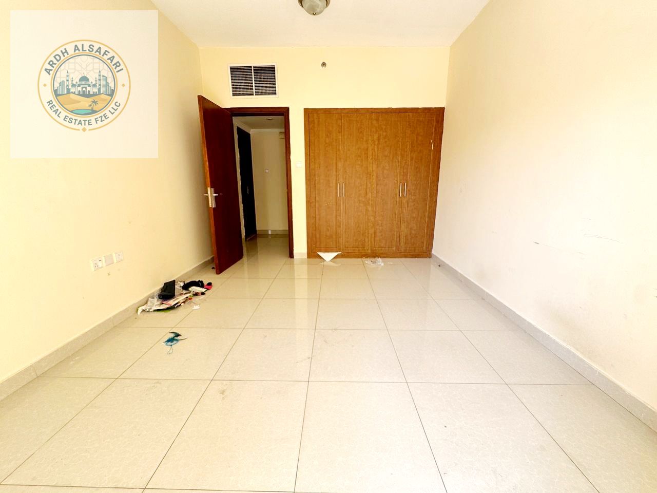 SPACIOUS 2BHK APARTMENT _ MASTER BADROOM _WERADROBE _OPEN VIEW BALCONY _PARKING
