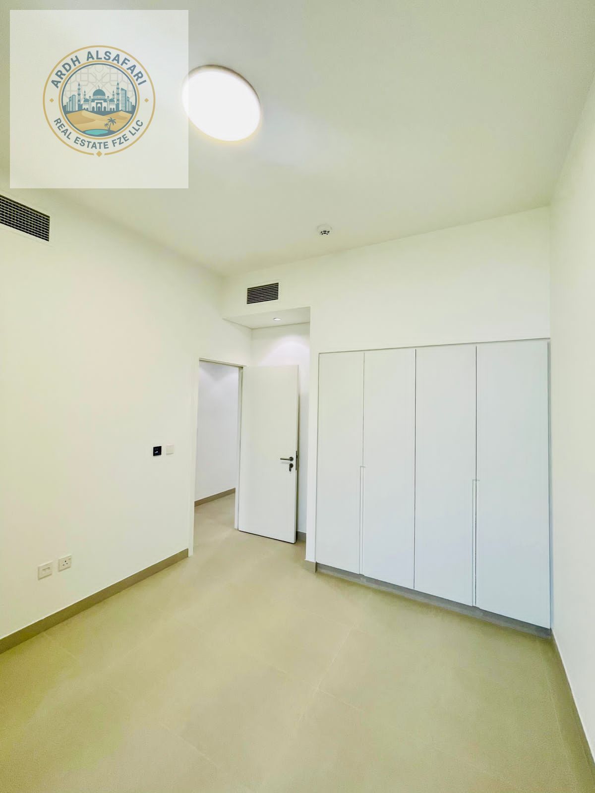 Corner unit 3BR with all master in robinia Massar just 140k one payments