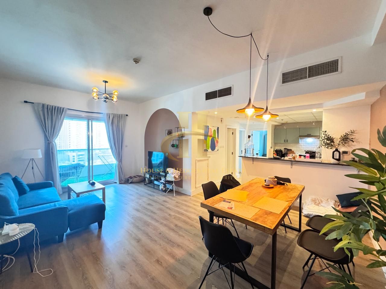Fully Furnished | High Floor | Fitted Kitchen