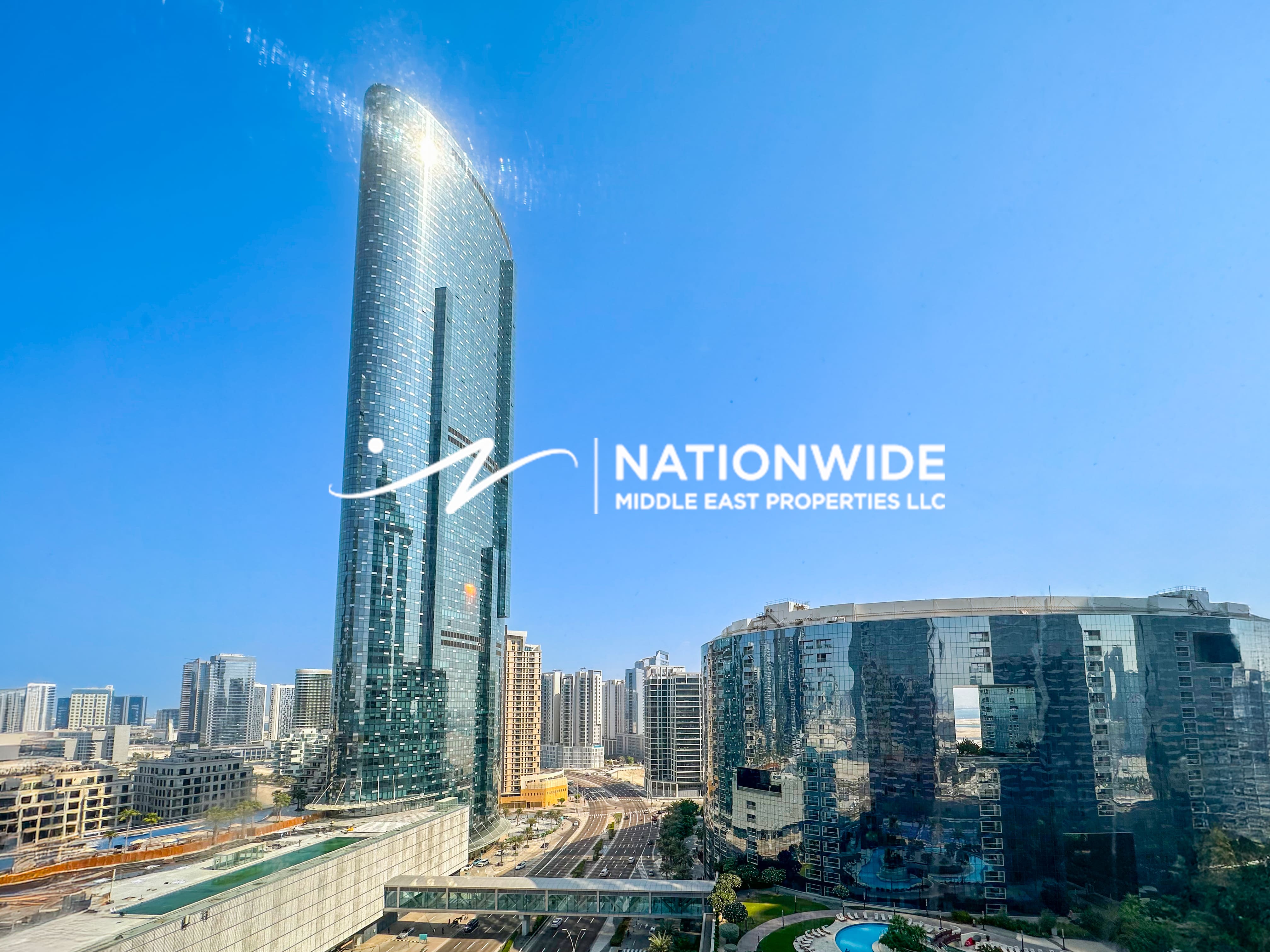 Fabulous 2BR+M|Rented| Prime Area| Vibrant Living