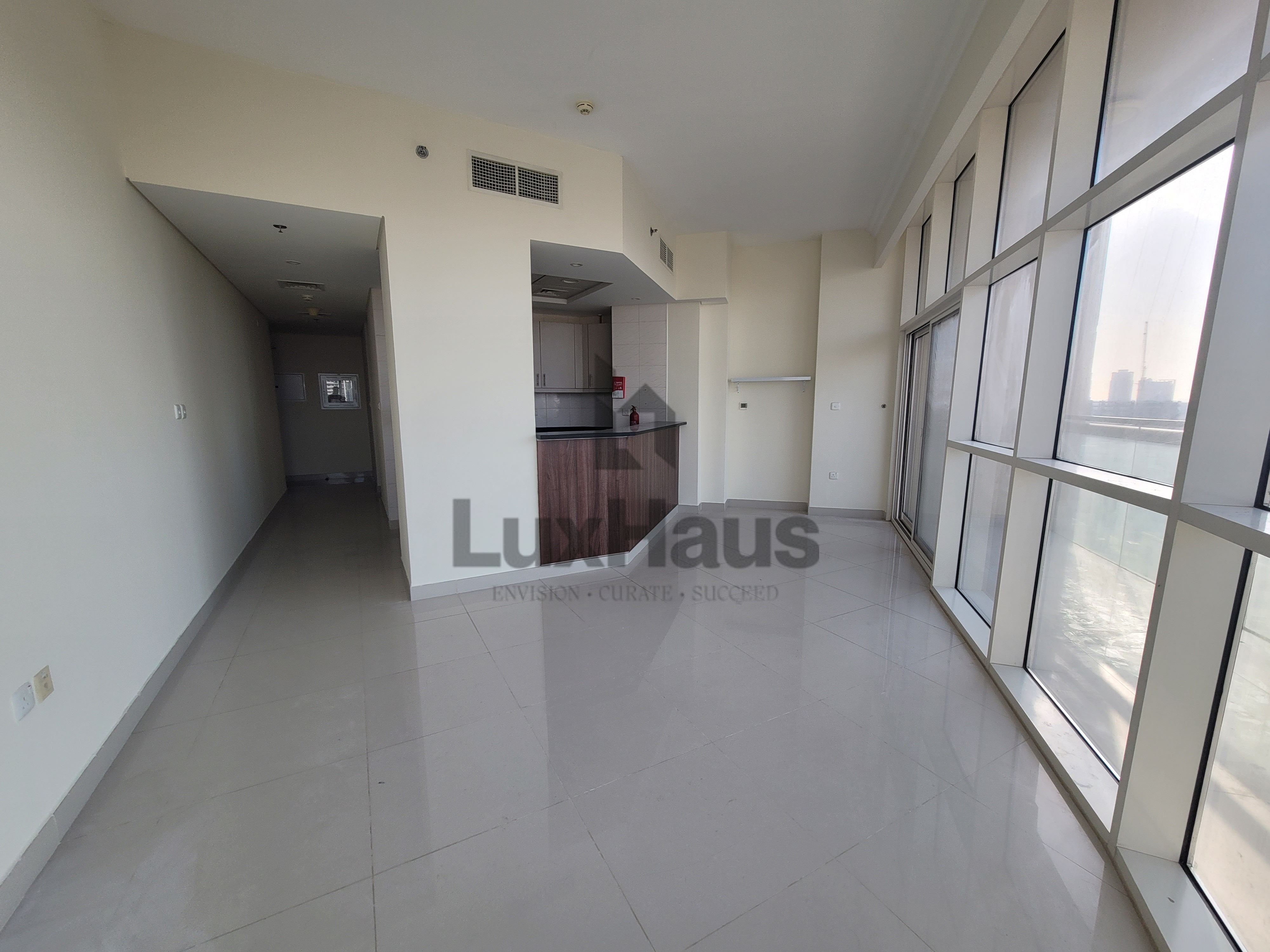 Bright Unit | Vacant | Well Maintained