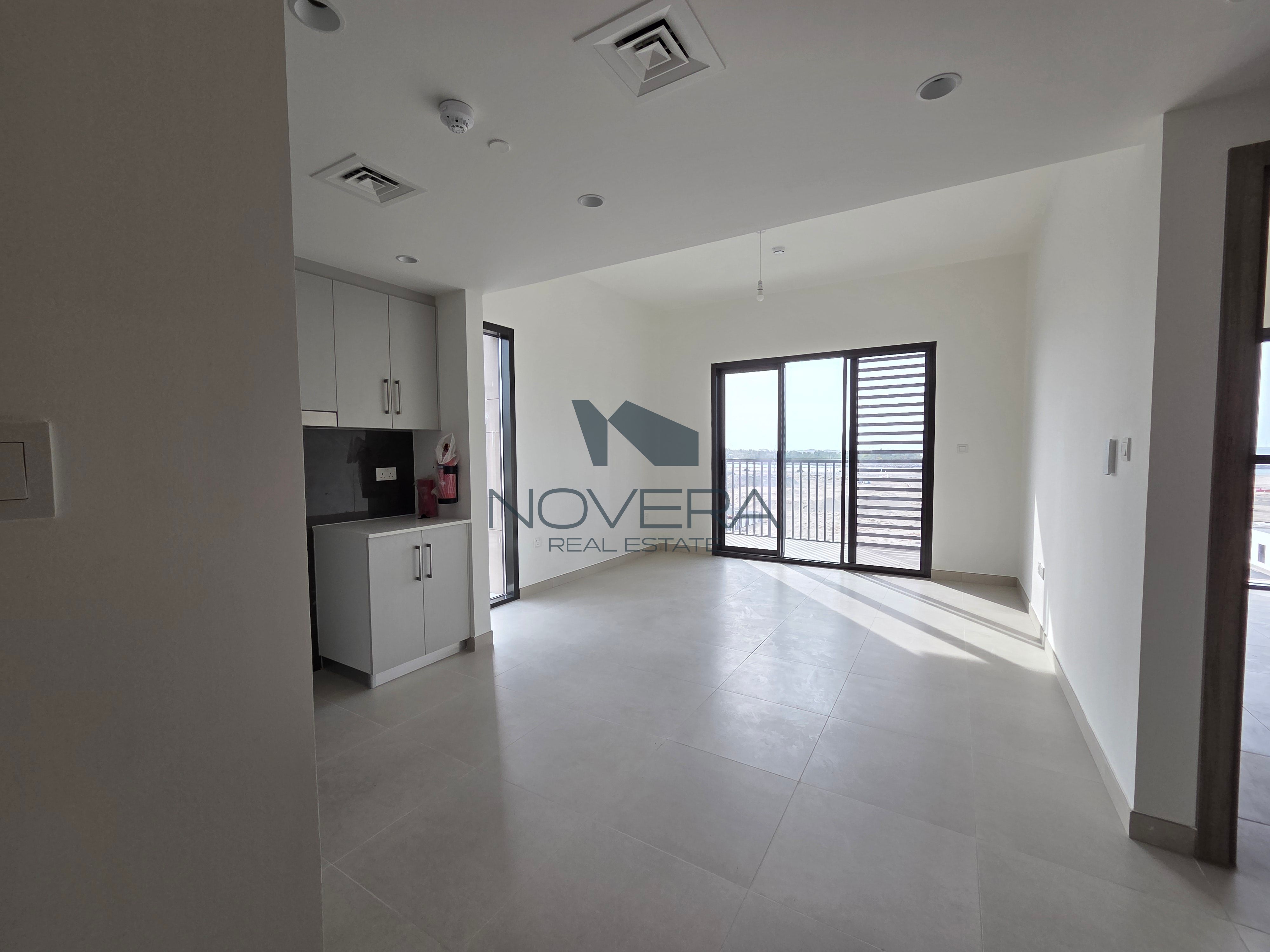 WATER FRONT | HIGH FLOOR | BRABD NEW
