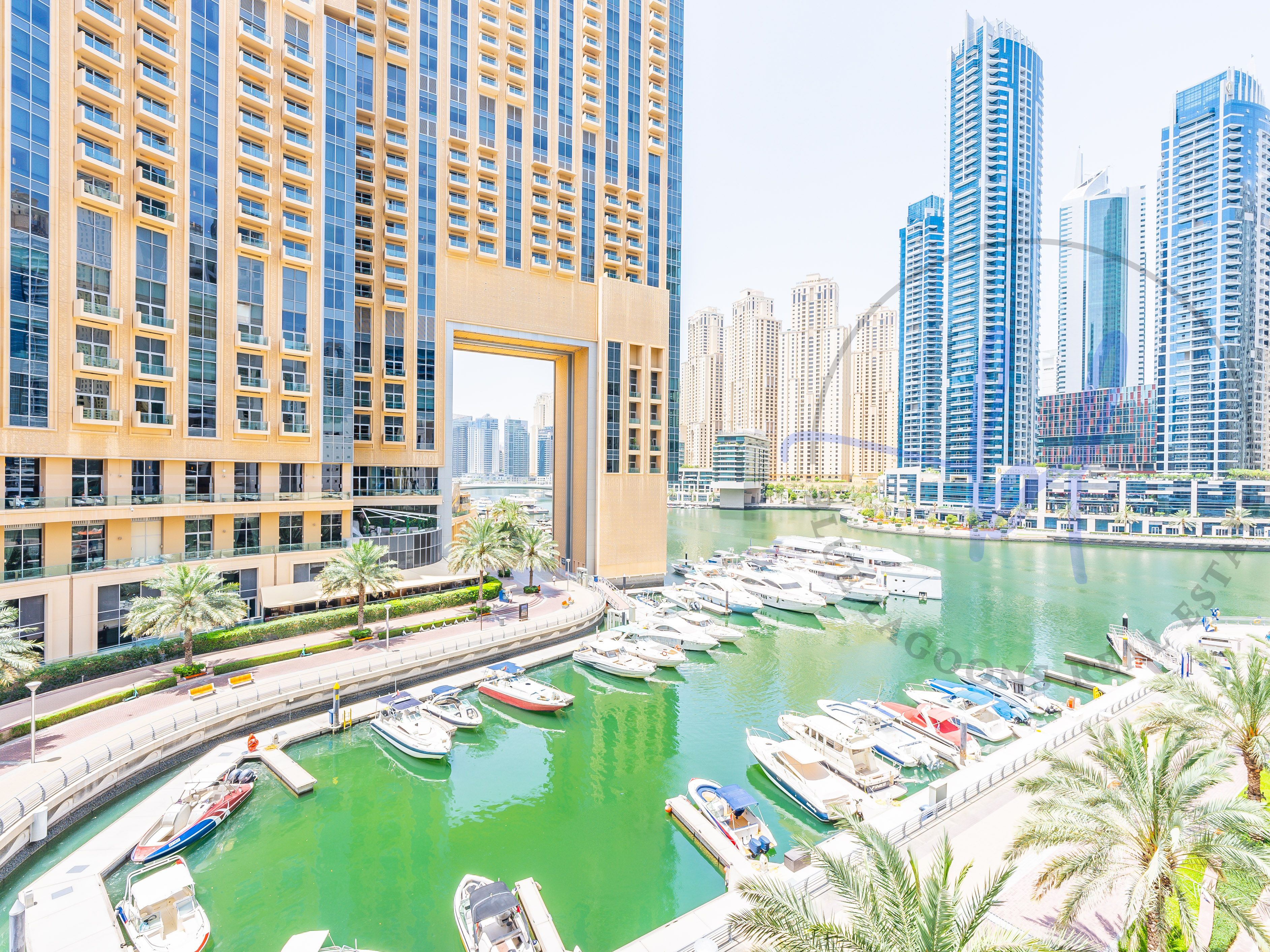 Expansive Marina Vistas | All-Inclusive | Grab now