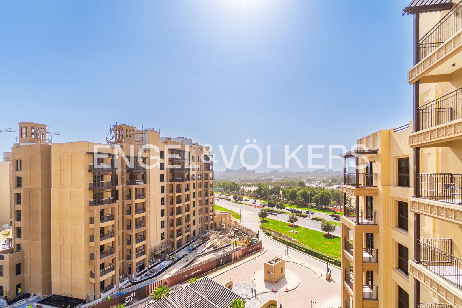 BRAND NEW | Mid Floor | Unfurnished | Vacant