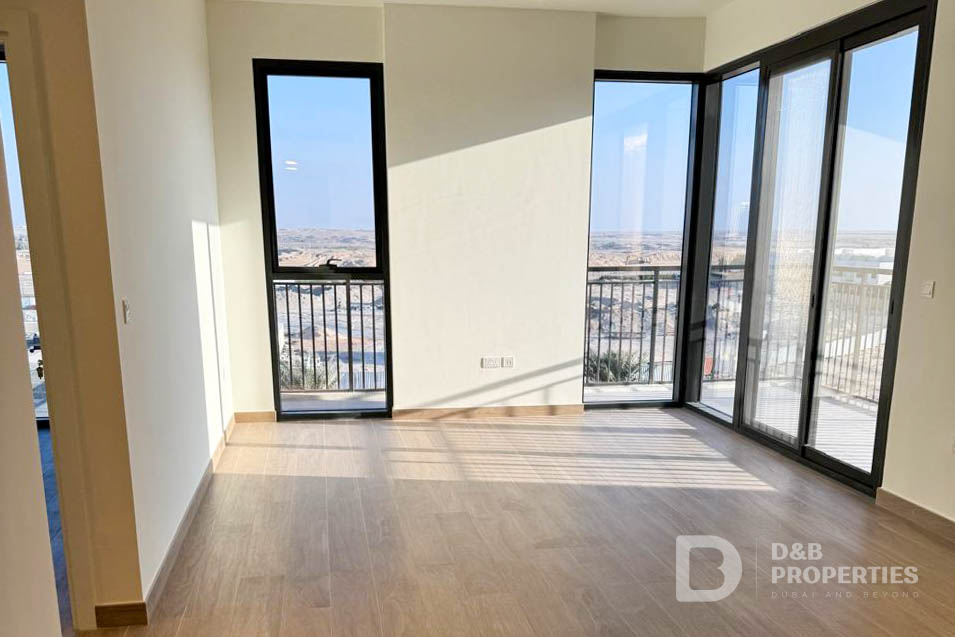 Villa View | Corner | Vacant | Spacious