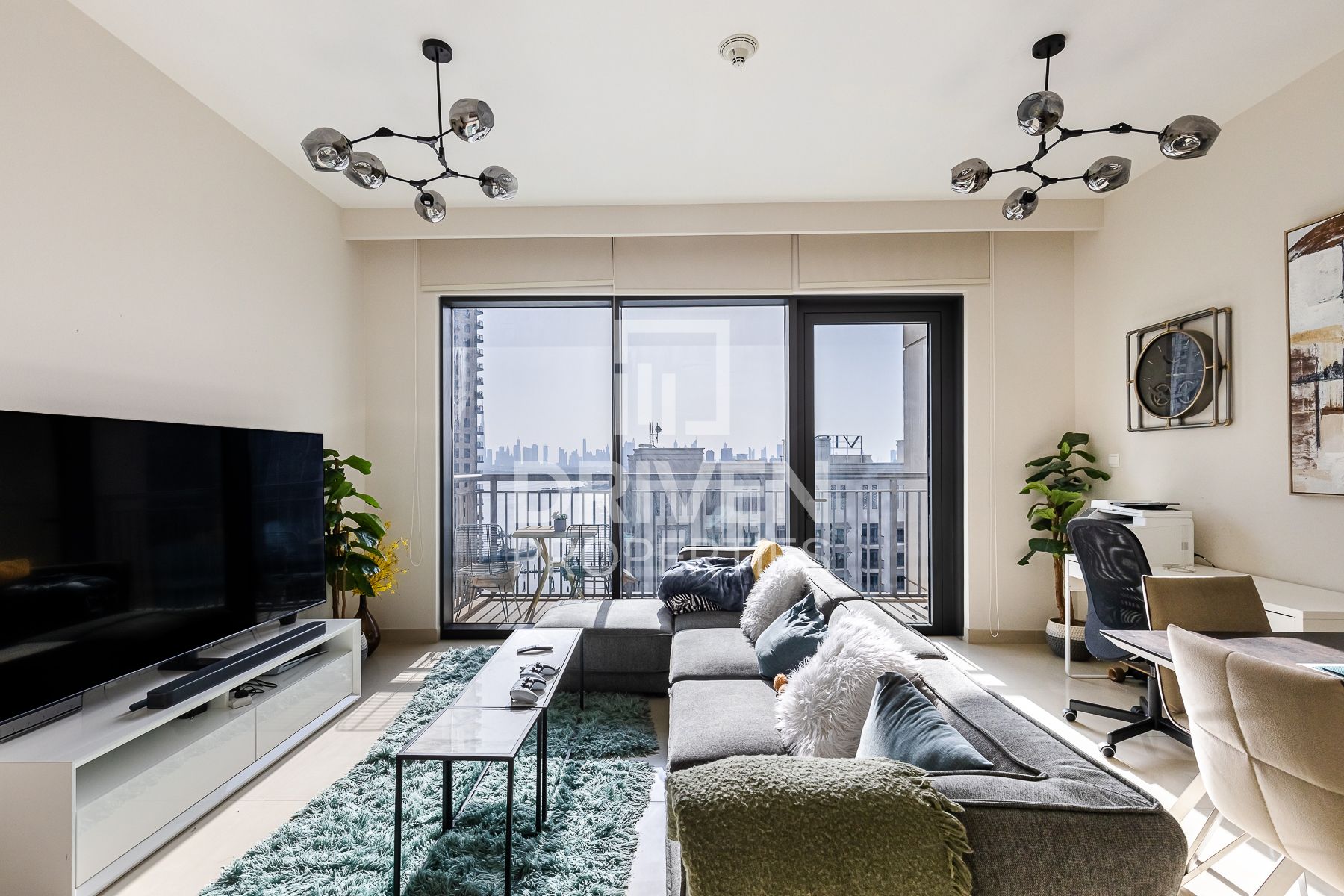 Spacious with Burj Khalifa and Marina Views