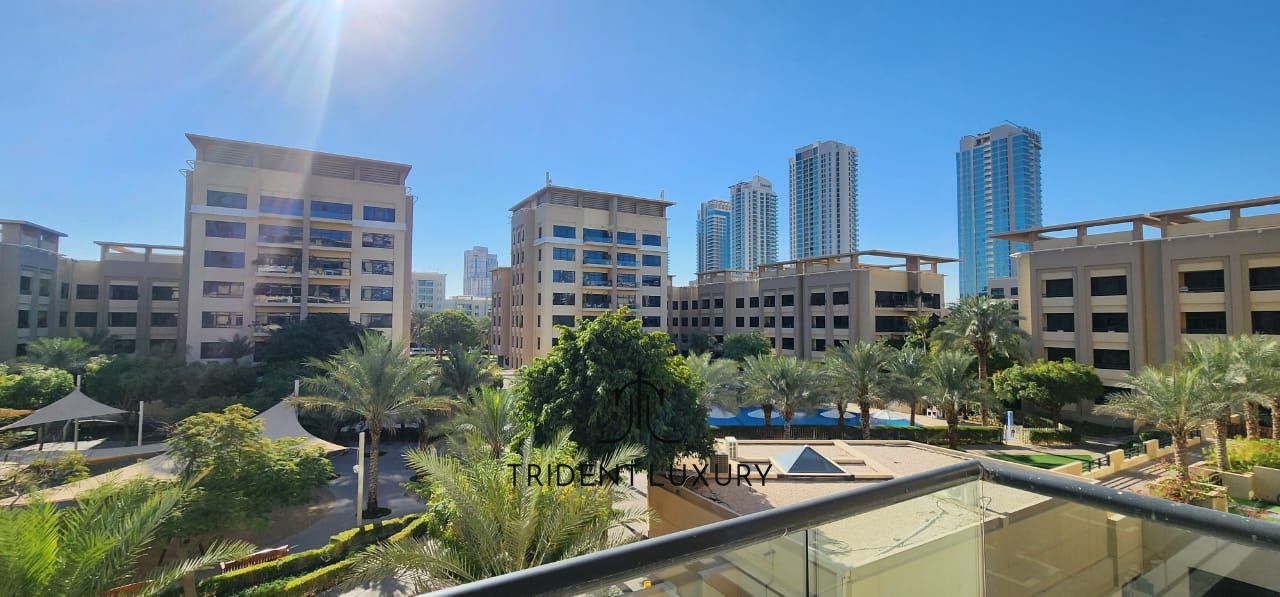 Spacious Layout | Upgraded | Ready to Move