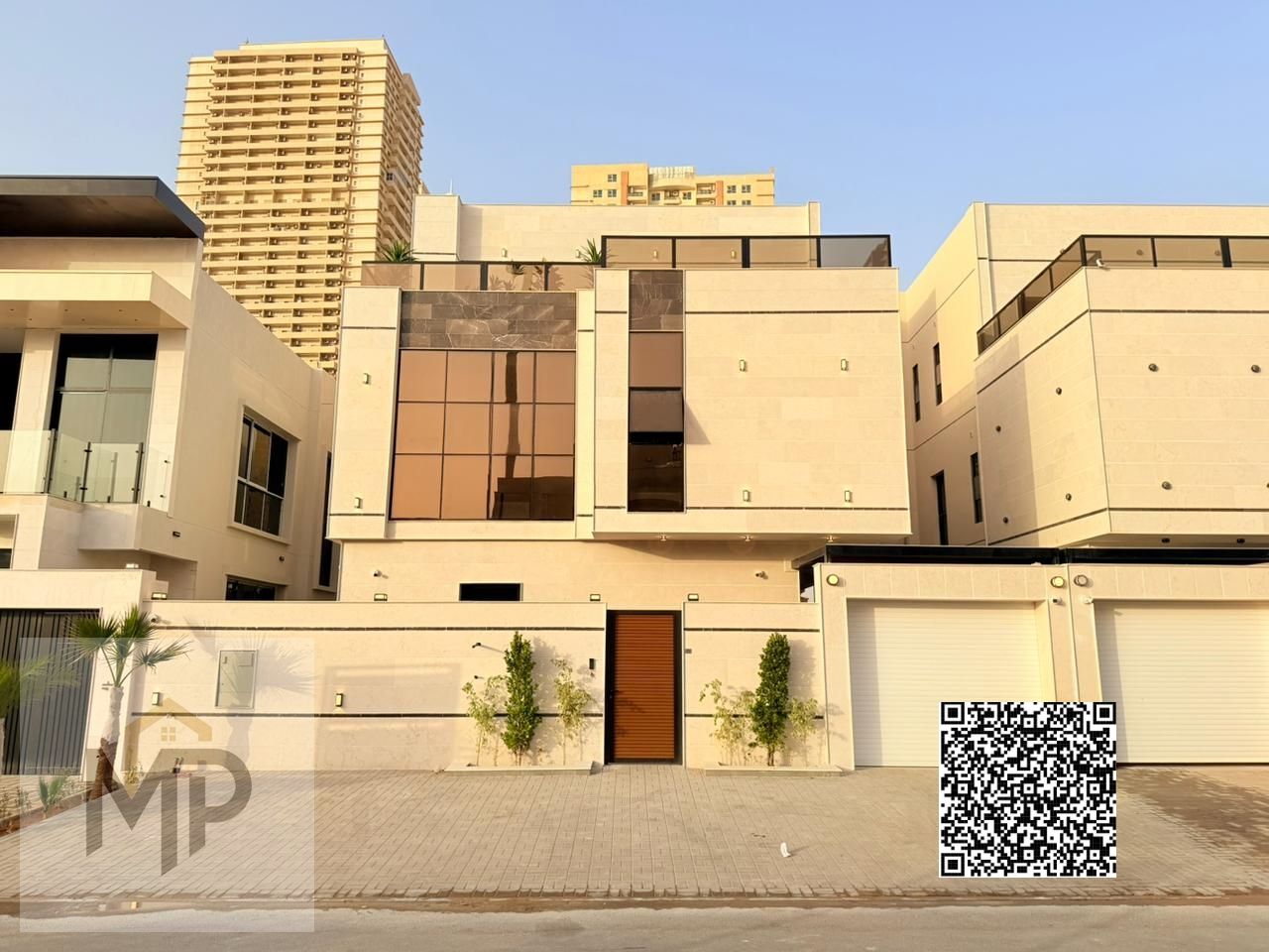 Villa for sale in Al-Umrah area, 6 bedrooms with a swimming pool and roof, including electricity, water and air conditioning, super deluxe finishing