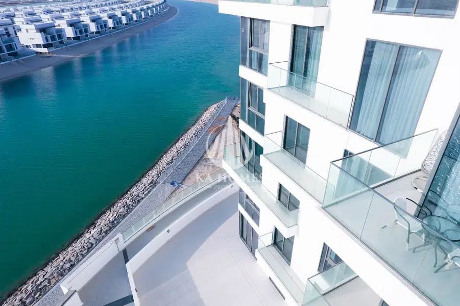 Sea-View Apartment | Freehold | Investment Return | Spacious Layout | Smart Home