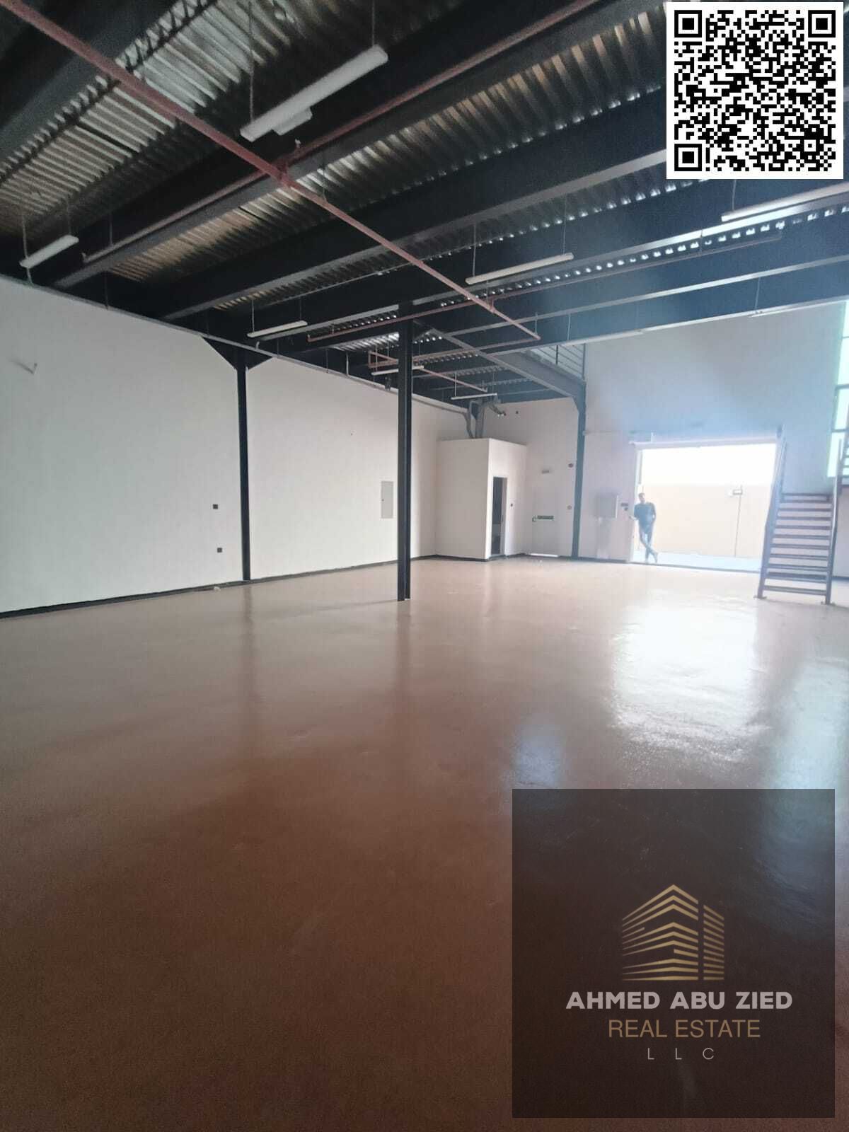 Spacious warehouses in Al Jurf Industrial | Prime spot near main roads and key access routes | Large layout | Built‑in facilities | Ready for annual