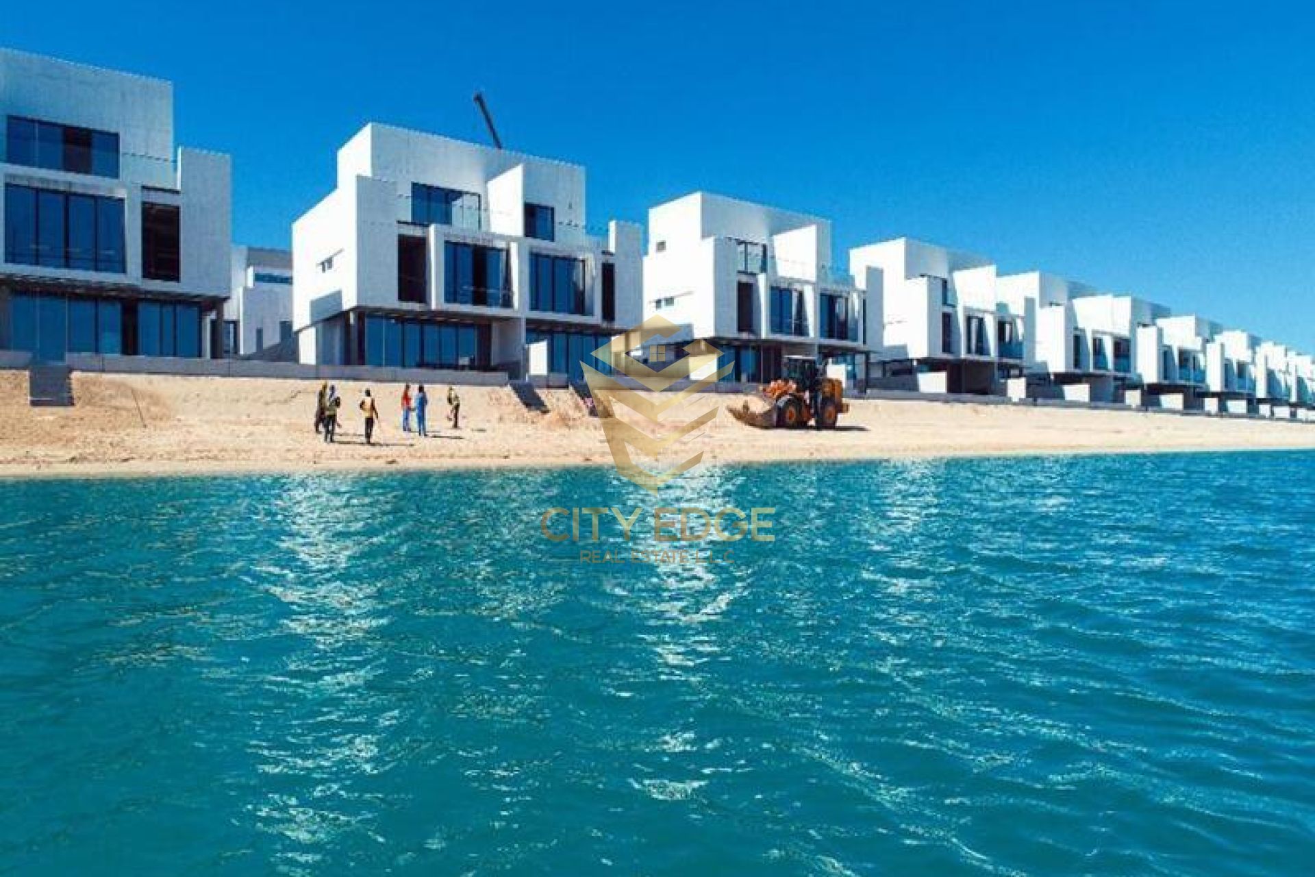 BEACH FRONT VILLA 5BED |READY TO MOVE |FREEHOLD